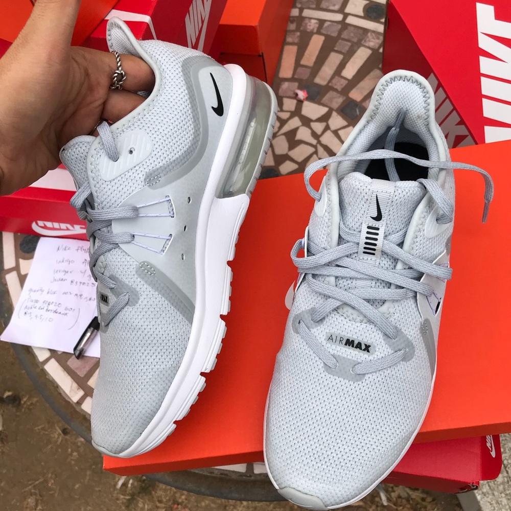 NIKE AIR MAX Sz 6y Equivalent women’s sz 7.5 - Picture 4 of 8